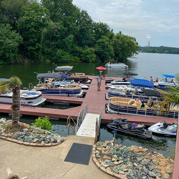 Apps and Taps Lake Norman boat docks