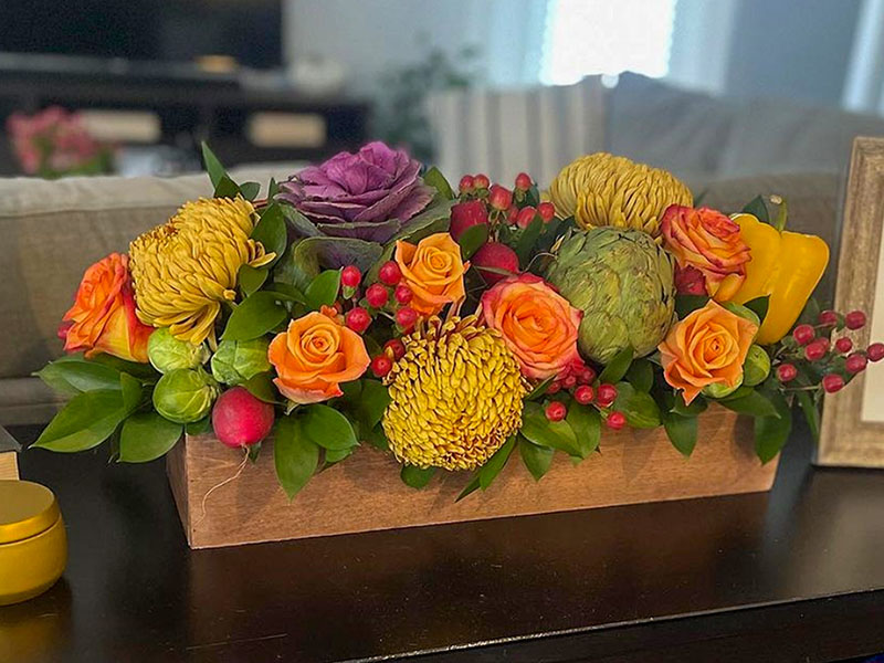Blumengarten Florist table centerpiece